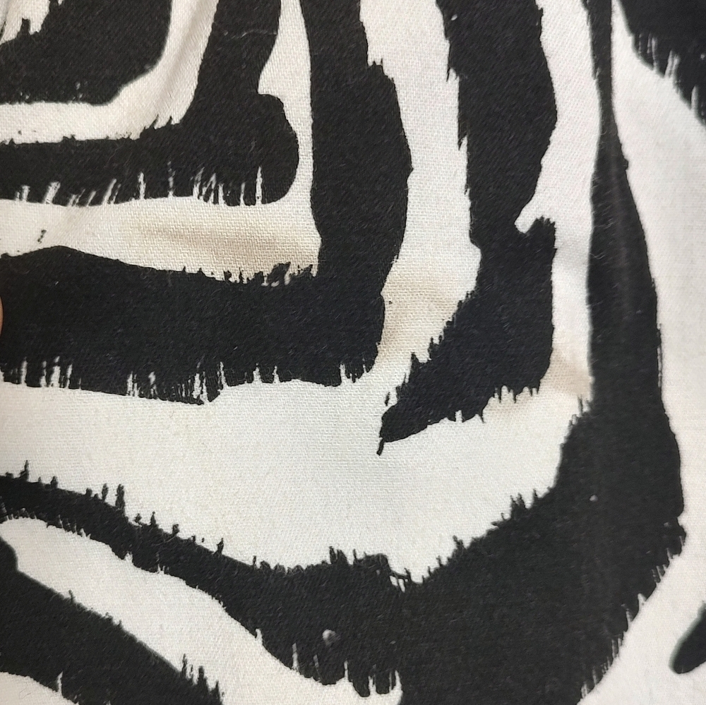 Zebra Print Wrinkled Rich Denim Jacket and Skirt Set By Gene Ewing For Bis Woman - Picture 15 of 15